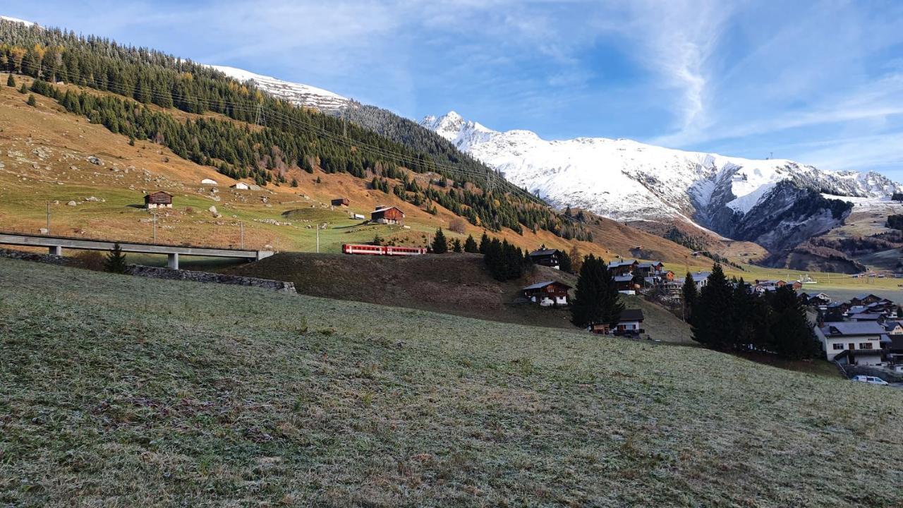 Yeti Lodge Sedrun Extérieur photo