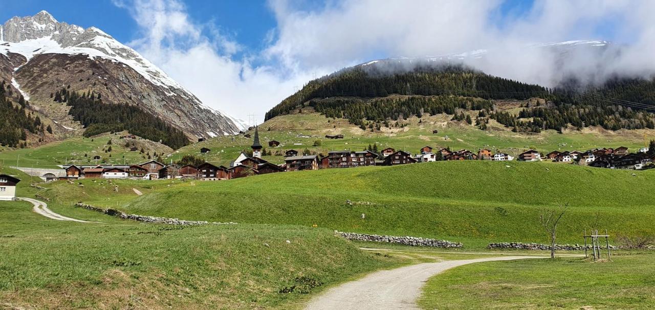 Yeti Lodge Sedrun Extérieur photo